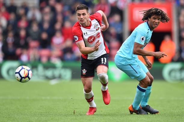 系中扮演了 系中扮演了